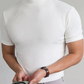 👕 50% de Réduction! 🔝 T-shirt Slim Fit à Col Montant pour Homme – Ajusté, Confortable & Style Moderne 🎁