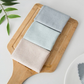 🐟 OFFERTA 1 + 1 GRATIS! 🌊 Salviette a forma di onda con squame di pesce – Design divertente & alta assorbenza – Microfibra morbida, asciugatura rapida – perfetta per bambini, mare o come accessorio bagno creativo 🛁