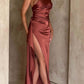 ✨ 50% DE RÉDUCTION! 👗 Robe Longue Fendue en Satin Drapée à une Épaule – Élégante, Coupe Cintrée & Fente Latérale 🌙