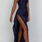 ✨ 50% DE RÉDUCTION! 👗 Robe Longue Fendue en Satin Drapée à une Épaule – Élégante, Coupe Cintrée & Fente Latérale 🌙