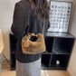 👜 50% DE RÉDUCTION ! 💎 Sac Multifonctionnel en Fausse Fourrure 2026 – Doux & Élégant, Transformable Bandoulière/Sac à Dos ✨
