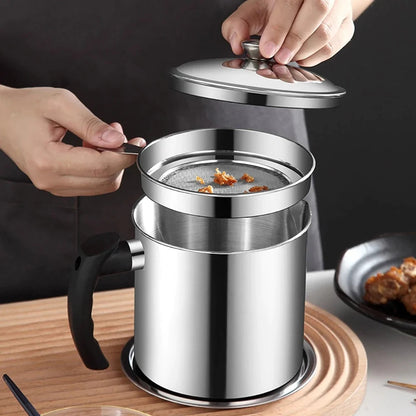 🍶 50% DE RÉDUCTION ✨ Bocal à huile de cuisine en acier inoxydable 304 – Anti-goutte, durable & sans BPA – Idéal pour huile, vinaigre ou sauce – design élégant pour la table ou la cuisine 🧑‍🍳🌿