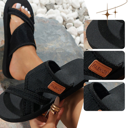 👡 50% DE RÉDUCTION ✨ Sandales slides à brides croisées – Légères & confortables – Parfaites pour l’été, la plage ou le quotidien – élégantes et faciles à porter 🌸☀️