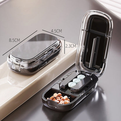 💊🎁 Pilulier portable avec coupeur intégré – Séparateur 2 ou 4 sections au choix – Moitié prix aujourd'hui !