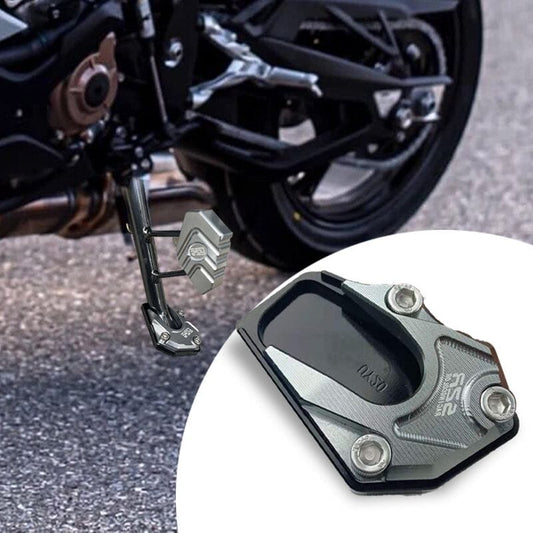 🏍️ ACHETEZ 2 - RECEVEZ 1 GRATUIT ! 🔥 Extension de Béquille Moto - Élargit la Surface d'Appui pour Plus de Stabilité, Installation Facile sans Outils ⚙️📏