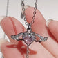 🕊️ 50% DE RÉDUCTION 🌸 Collier ailes d’ange roses – Délicat, doré & symbolique – Parfait pour un look romantique ou en cadeau – léger, élégant et lumineux ✨💖🕊️