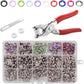 🧵 50% DE RÉDUCTION! 🔘 Kit Boutons-Pression DIY – 100 jeux multicolores, pince incluse & boîte de rangement – Parfait pour couture, réparation & créations ✨