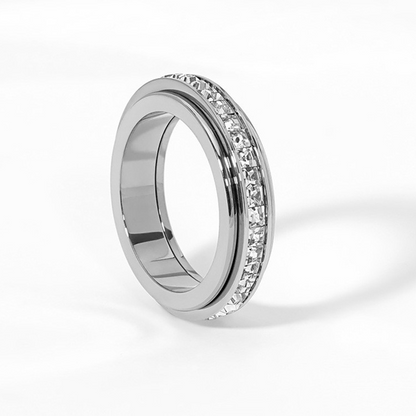 💍 50% DE RÉDUCTION ! ✨ Bague Rotative en Acier Titane avec Zircone – Design Anti-Stress, Confortable au Quotidien & Élégance Intemporelle 🌙