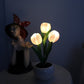 💡 60% DE RÉDUCTION ! 🌷 Lampe de Table LED en Forme de Tulipe – Décoration Réaliste, Lumière Douce & Parfaite pour Chambre / Cadeau ✨