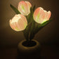 💡 60% DE RÉDUCTION ! 🌷 Lampe de Table LED en Forme de Tulipe – Décoration Réaliste, Lumière Douce & Parfaite pour Chambre / Cadeau ✨