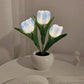 💡 50% DE RÉDUCTION! 🌷 Lampe de Table LED en Forme de Tulipe – Design Réaliste, Lumière Douce & Parfaite Pour La Chambre, Le Salon Ou En Cadeau 🎁