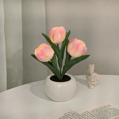 💡 50% DE RÉDUCTION! 🌷 Lampe de Table LED en Forme de Tulipe – Design Réaliste, Lumière Douce & Parfaite Pour La Chambre, Le Salon Ou En Cadeau 🎁