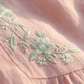 🌸 50% DE RÉDUCTION + LIVRAISON OFFERTE ! ✨ Robe Midi Brodée Décontractée – Nouveauté 2026 – Tissu Léger, Broderie Élégante & Chic Quotidien 🎀