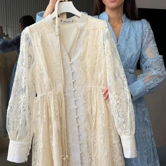 👗 60% DE RÉDUCTION ! ✨ Robe Vintage à Manches Lanternes Brodées – Dentelle Délicate, Coupe Romantique & Élégance Rétro 🌸