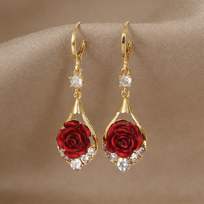 🌹 50% DE RÉDUCTION ! ✨ Boucles d'Oreilles Pendantes Élégantes en Forme de Rose Rouge – Design Romantique, Fini Haute Qualité & Cadeau Idéal 💝