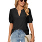 👚 50% DE RÉDUCTION 🌸 Chemise unie à col en V et découpes pour femmes – Tissu léger, design fluide avec détails découpés – parfaite pour un look chic ou décontracté, en été ou au bureau ✨