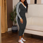 👗 50% DE RÉDUCTION ! ⭐ Robe près du corps femme à manches longues, col V & détails sportifs à rayures – Coupe flatteuse, confortable & idéale toute l’année 🌸