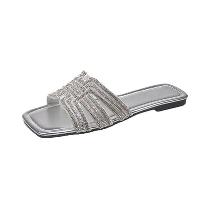 👡 60% DE RÉDUCTION! ✨ Claquettes Plates à Bout Carré & Strass Géométriques pour Femmes – Chic, Confortables & Parfaites pour l'Été ☀️