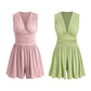👗 50 % DE RÉDUCTION 🌸 Combinaison courte V-neck taille pinces – Sans manches, taille plissée – Doux, respirant & flatteuse pour les journées ensoleillées 🦋