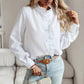 👚 60% DE RÉDUCTION! 🌸 Chemisier avec Col Montant Boutonné & Bordures Volantées pour Femmes – Détails Romantiques, Tissu Léger & Parfait Pour Le Printemps ☀️