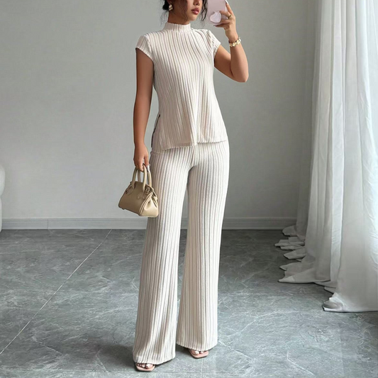 👗 50 % de Réduction 🔥 Ensemble deux pièces – haut à col montant & pantalon à jambes larges – Élégant, confortable & tendance pour toutes les occasions ✨