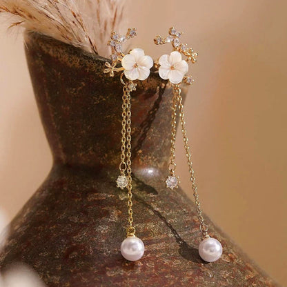 💐 50% DE RÉDUCTION 🌺 Boucles d'oreilles fleur convertibles – Fines, dorées à l’or – Polyvalentes, légères & parfaites pour le quotidien ou les soirées ✨