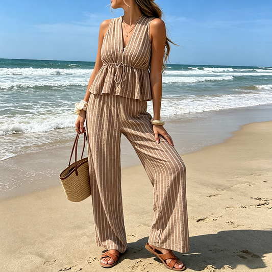 👕 50% DE RÉDUCTION! ✨ Ensemble Deux-Pièces Femme – Haut rayé col V à peplum + pantalon large – Tissu léger, style tendance & confortable – Idéal pour vacances & quotidien 🌴