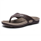 🩴 50% DE RÉDUCTION ✨ Tongs homme légères – Semelle massante, antidérapante & flexible – Parfaites pour la plage, la piscine ou les journées chaudes – confort absolu sous le soleil 🏖️