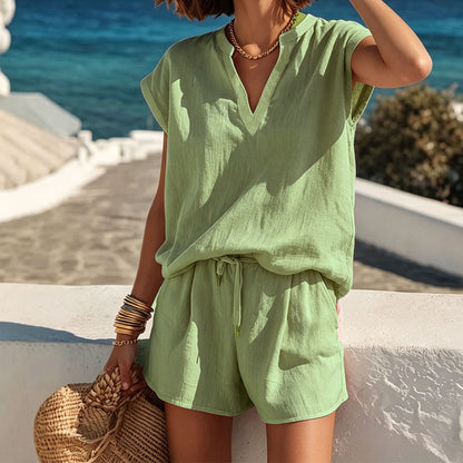 👚 60% DE RÉDUCTION ⏰ Ensemble haut décontracté à col en V & short pour femme – Tissu doux & léger – Parfait pour l’été, la plage ou les journées chaudes – coupe relaxe, style effortless 🌸🩳