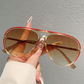 🕶️ 50% DE RÉDUCTION ⏰ Lunettes de soleil rétro double-pont – Style élégant & protection UV400 – Légères, tendance – parfaites pour un look vintage au quotidien ✨☀️🛒