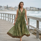 👗 60% DE RÉDUCTION 🐆 Robe maxi léopard d’été pour femme – Col V, bretelles spaghetti & poches latérales – Tissu fluide & léger – parfaite pour la plage, les vacances ou une soirée audacieuse ✨🌿