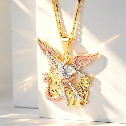 👼 50% DE RÉDUCTION 🎁 Collier pendentif ange gardien tricolore – Fini doré, délicat & symbolique – Porte-bonheur, parfait pour soi-même ou en cadeau – élégant au quotidien ✨💛🕊️