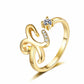 💍 50% DE RÉDUCTION ⏳ Bague initiale scintillante ajustable – Élégante & personnalisable – Parfaite pour un cadeau ou une touche chic au quotidien – brillante et confortable ✨💖🌿