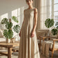 👗 60% DE RÉDUCTION 🌸 Robe maxi sans manches plissée – Coupe A-line & fluide – Parfaite pour l’été, les vacances ou un look élégant – légère, confortable et intemporelle ✨☀️🌿