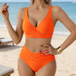 👙 50% DE RÉDUCTION ⏰ Bikini taille haute à plis sculptant – Col V élégant & gainant – Séchage rapide, parfait pour la plage ou la piscine – maintien et style ☀️🌊✨
