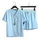 👕 50% DE RÉDUCTION ☀️ Ensemble décontracté été – Haut manches courtes & short assortis – Tissu respirant, coupe légère – parfait pour les journées chaudes ou les loisirs 🩳💨✨