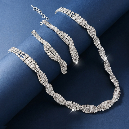 💎 50% DE RÉDUCTION! ✨ Parure Collier & Boucles d'Oreilles en Strass – Design griffe, chaîne élégante & éclat scintillant – Parfaite pour sublimer vos tenues de soirée 🌟