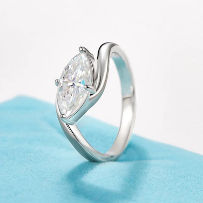 💍 50% DE RÉDUCTION! ✨ Bague Marquise Radieuse – Cuivre & zircon, taille marquise brillante – Élégance française pour un quotidien chic 💎