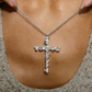 ✝️ 50% DE RÉDUCTION! ✨ Collier Croix Radieux – Cuivre & zircon, chaîne torsadée & éclat pétale – Un bijou élégant pour le quotidien 💎