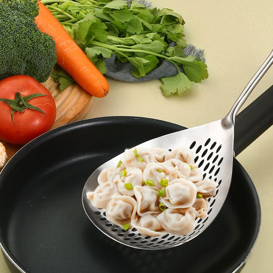 🍳 50% DE RÉDUCTION! 🥄 Écumoire en Inox Qualité Alimentaire – Égouttage rapide, manche long & polyvalente – Idéale pour friture, soupes et pâtes ✨