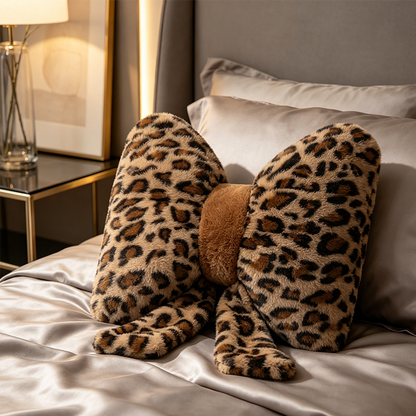 🐆 50% DE RÉDUCTION! 🎠 Coussin Léopard à Nœud – Fourrure synthétique, coton PP haute résilience & design ergonomique – Parfait pour canapé, lit ou décoration ✨