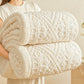 🛋️ Économisez 50%! 🧶 Couverture ultra‑douce – Légère, chaude & idéale pour voyager ✨